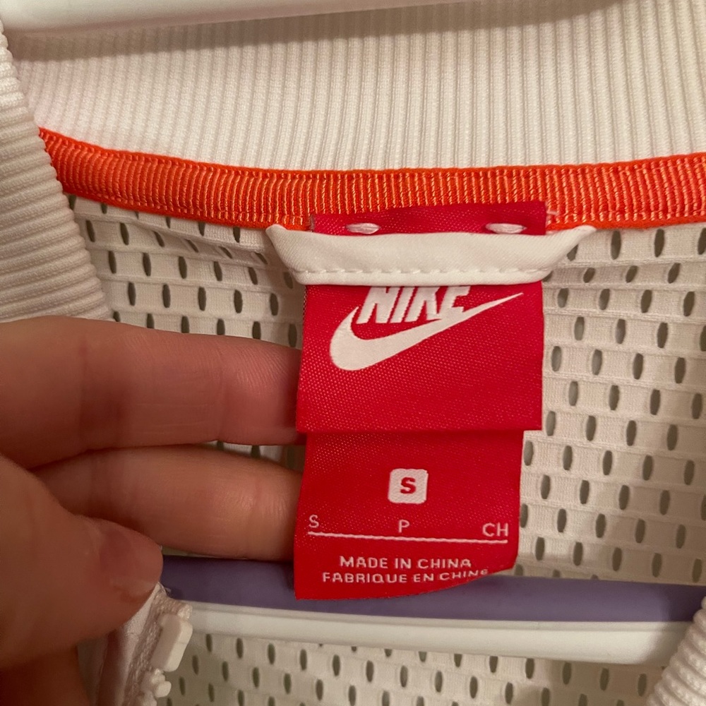 Nike Jacket - Picture 4 of 4